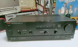 Amplificador Integrado Estéreo Luxman LV-101