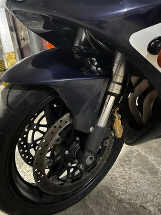 Honda CBR929RR SC44 2000