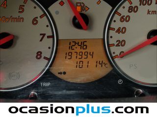 Nissan Micra C+C 1.4i Tekna 65 kW (88 CV)