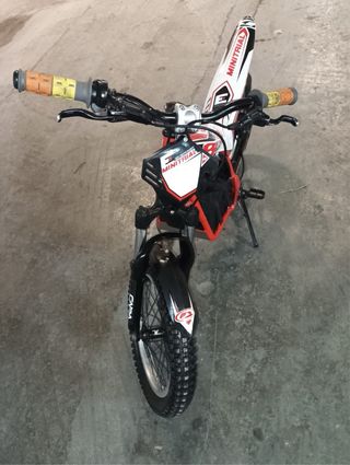 Beta MiniTrial Eléctrica Niños