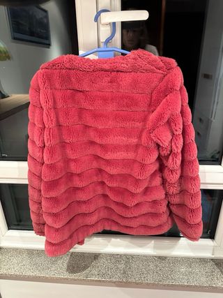 Chaqueta pelo sintético fucsia T40