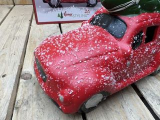 COCHE NAVIDEÑO CON ARBOL ROJO 23CM