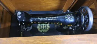 Máquina de Coser Singer Antigua