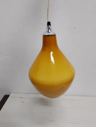 Lámpara opalina colgante cristal ámbar y metal