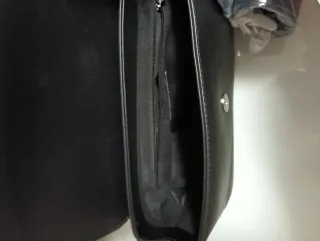 Bolso Ochnik piel negro sin estrenar