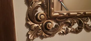 Espejo decorativo dorado