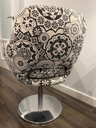 Silla giratoria con base de acero