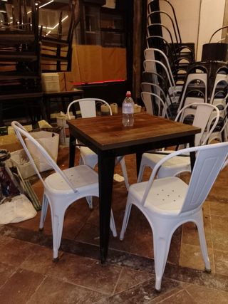Juego Mesa y Sillas Bar Restaurante urge venta tod