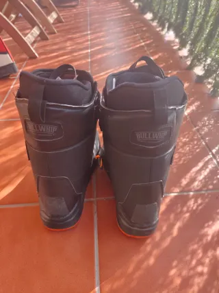 Botas de Snowboard Wedze Negras y Naranjas