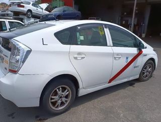 Guantera 5555047081 toyota prius (zvw30) 348511