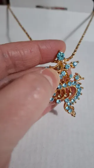 Conjunto collar y pendientes con piedras azules