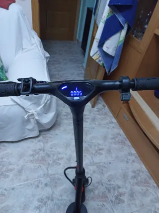 Patinete eléctrico como nuevo