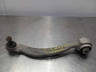 BRAZO SUSPENSION INFERIOR DELANTERO DERECHO MERCE