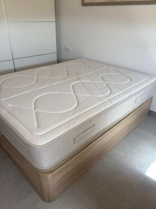 Canapé Cama Matrimonio Madera y Metal IKEA