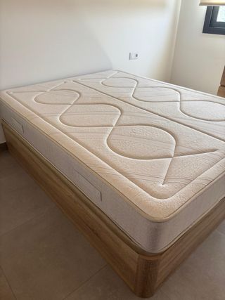 Canapé Cama Matrimonio Madera y Metal IKEA