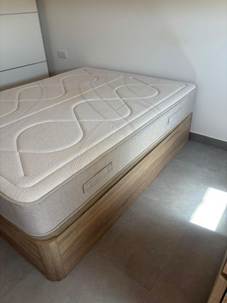 Canapé Cama Matrimonio Madera y Metal IKEA