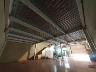 Nave industrial en venta – 375m2 x8,30 m²–