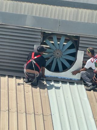 Mantenimientos y limpieza de cubirtas tccc