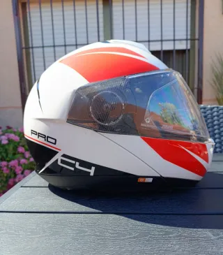 Casco moto Schuberth C4 PRO TS, chaqueta Revit T36