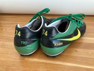 Zapatillas Nike iD T90 Fútbol Turf Talla 44,5