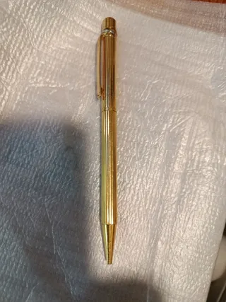 Bolígrafo Cartier Santos Dorado