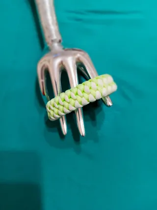 Pulsera Paracord Hecha a Mano con Brújula