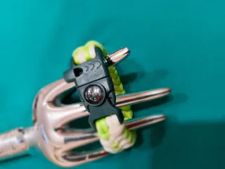 Pulsera Paracord Hecha a Mano con Brújula