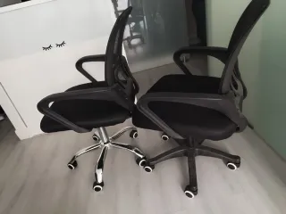 Silla de oficina multiusos negra