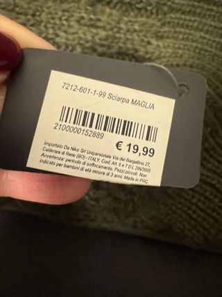 Sciarpa in maglia verde