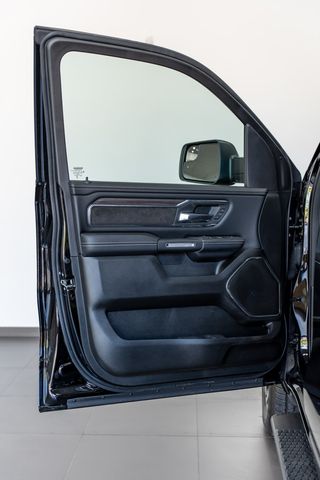 RAM Laramie Sport 2025