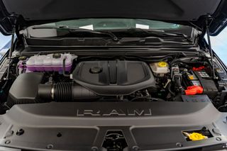 RAM Laramie Sport 2025