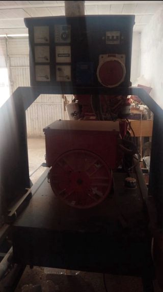 Grupo electrógeno 42 kVA con remolque