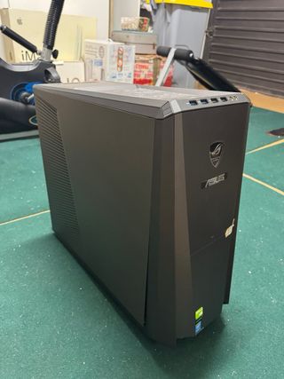 Torre Gaming ASUS Tytan G30 Negra