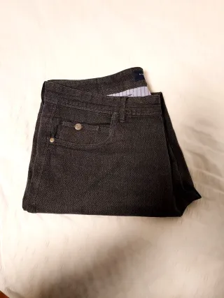 Pantalón Caballero Álvaro Moreno Gris Talla 58