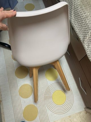 Silla Beige Moderna