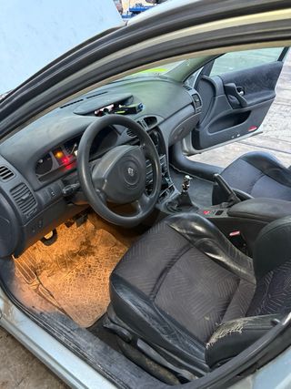 Despiece Renault Laguna II  1.9 DCI  Año 2005