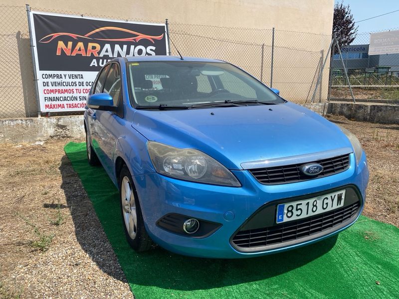 Ford Focus 2010 - foto 1