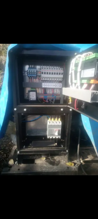 Grupo electrógeno / Generador