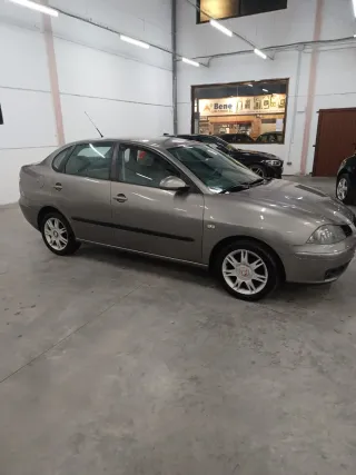 SEAT Cordoba 1.9 TDI 100 CV