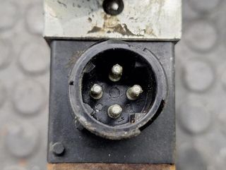 Valvula suspension neumatica volvo fl 608 107506