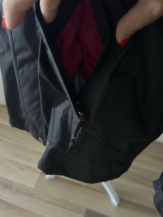 Chubasquero Quechua Mujer Negro/Rosa