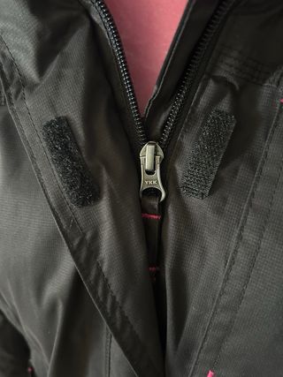 Chubasquero Quechua Mujer Negro/Rosa