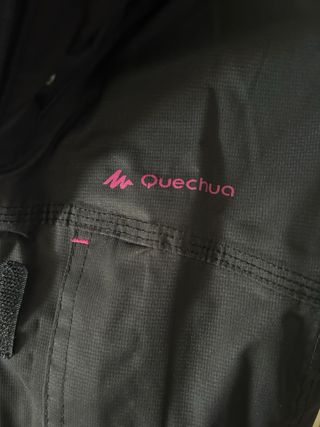 Chubasquero Quechua Mujer Negro/Rosa