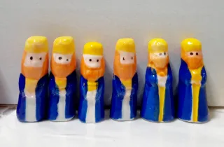 LOTE 23 FIGURAS CERÁMICA PARA EL ROSCÓN DE REYES