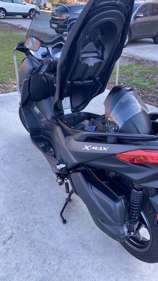 YAMAHA Xmax 300