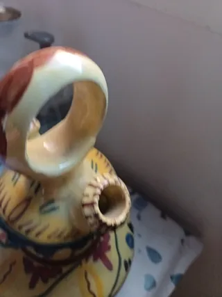 Cántaro antiguo decorado