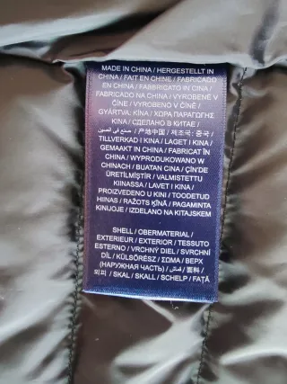 Chaqueta de plumas Gant azul/negra