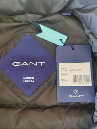 Chaqueta de plumas Gant azul/negra