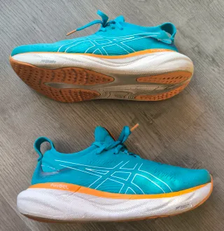 ASICS Gel Nimbus 25 – Talla 43.5 – Muy buen estado