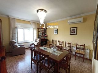 Casa en venta en Joc de la Bola - Camps d'Esports - Ciutat Jardí - Montcada en Lleida